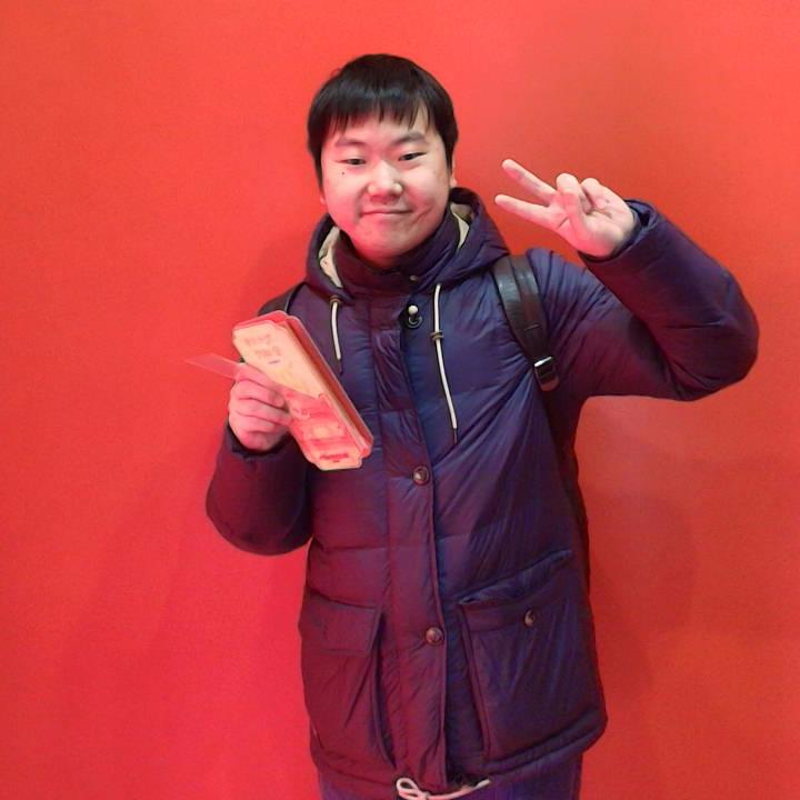 麦当劳AI拍照互动软件